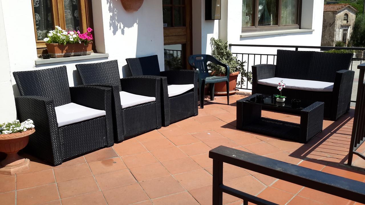 ホテル La Magione Serravalle Pistoiese エクステリア 写真