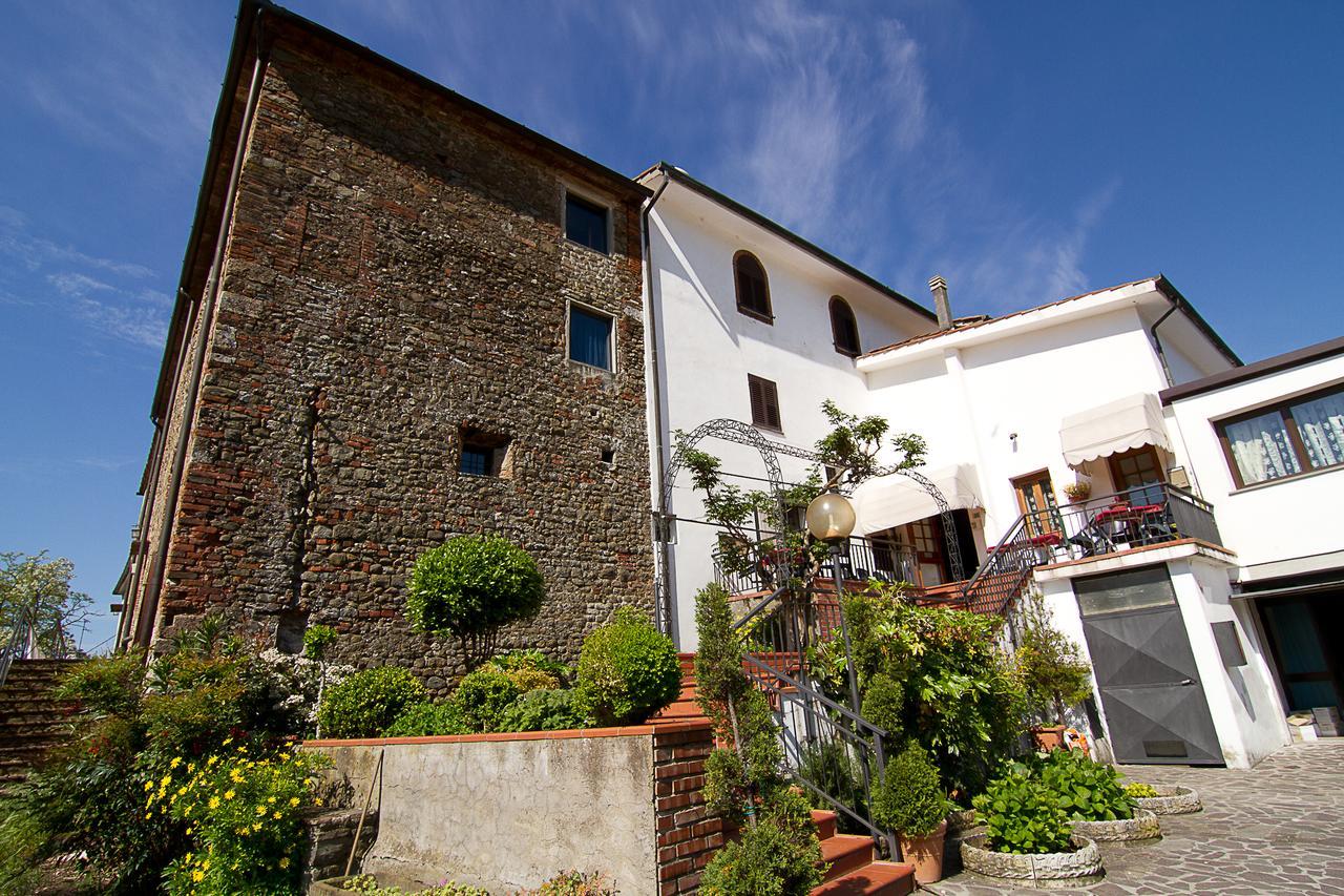 ホテル La Magione Serravalle Pistoiese エクステリア 写真